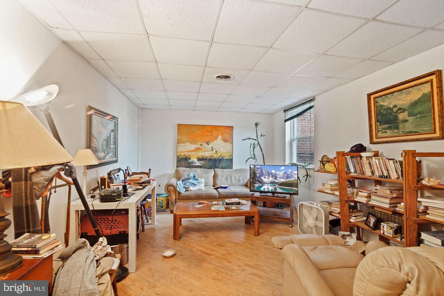2721 E Allegheny Ave Property Photo 22