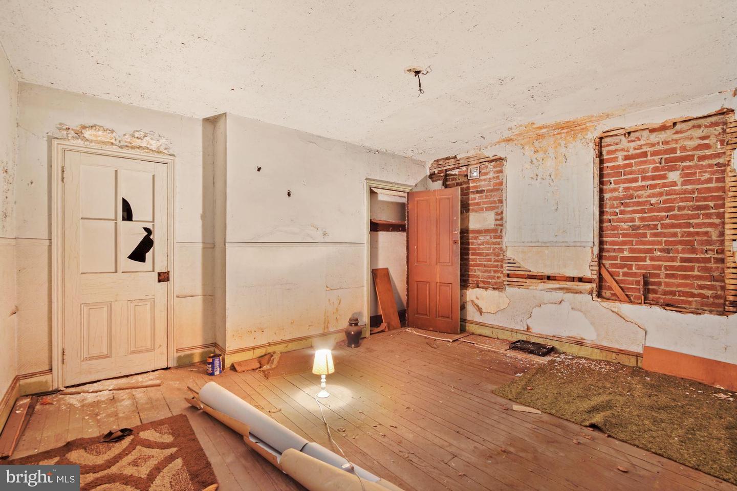 2721 E Allegheny Ave Property Photo 61