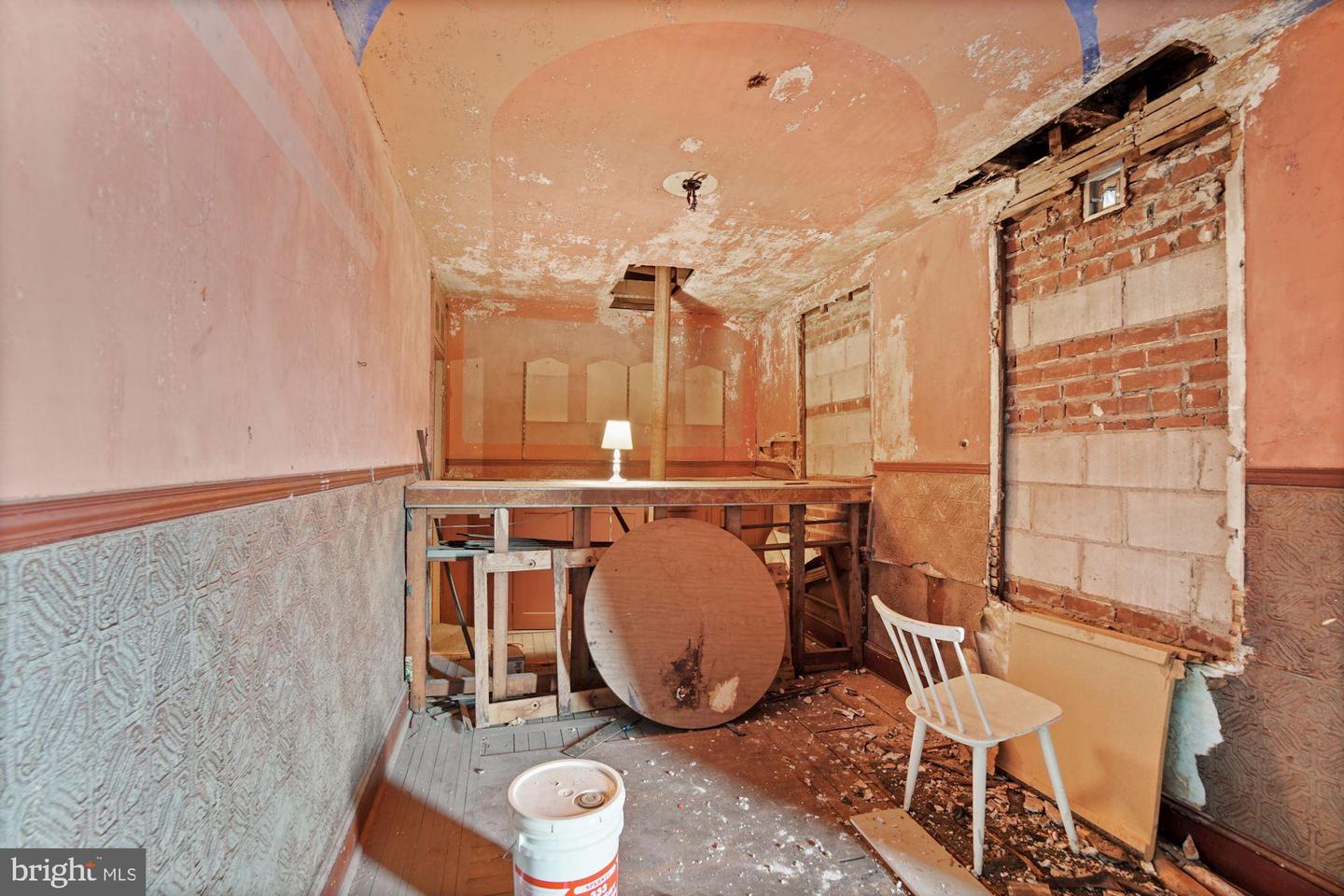 2721 E Allegheny Ave Property Photo 63