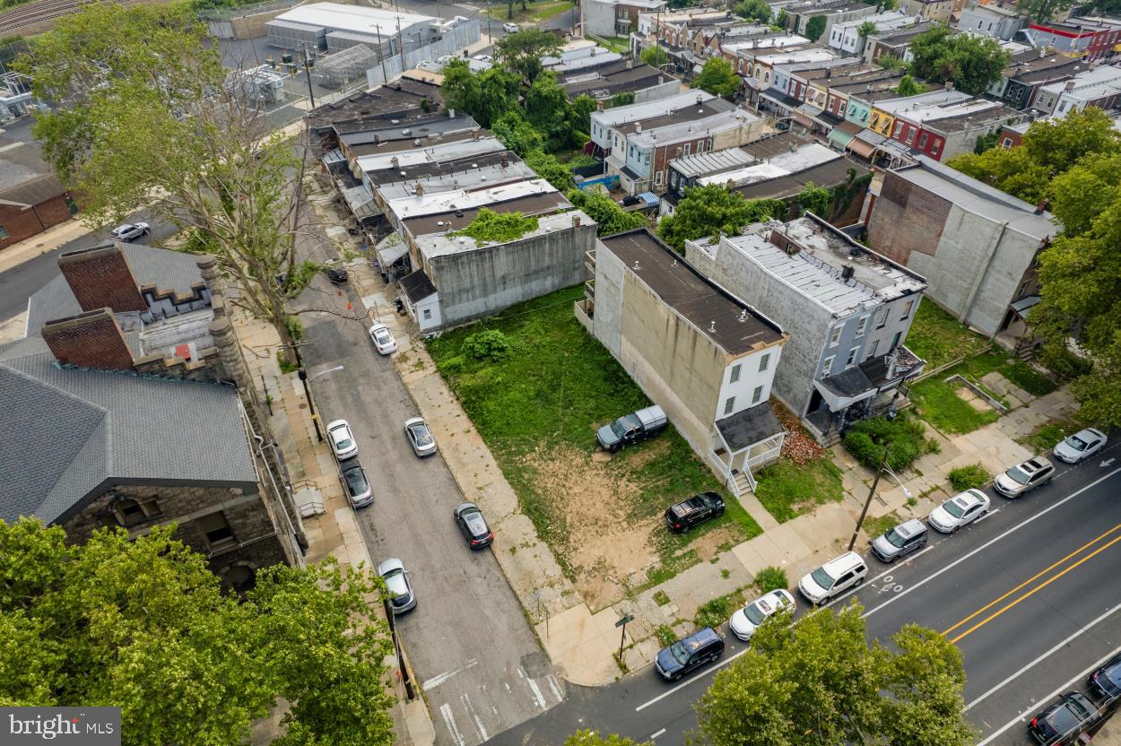 1200-2-2 W Allegheny Ave W Property Photo 3