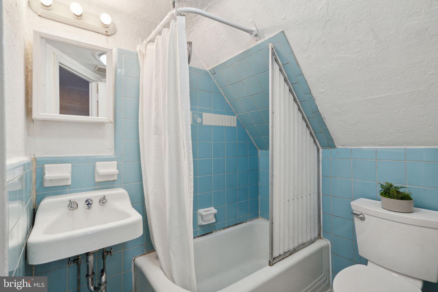 265 S 9th St #3r Property Photo 7