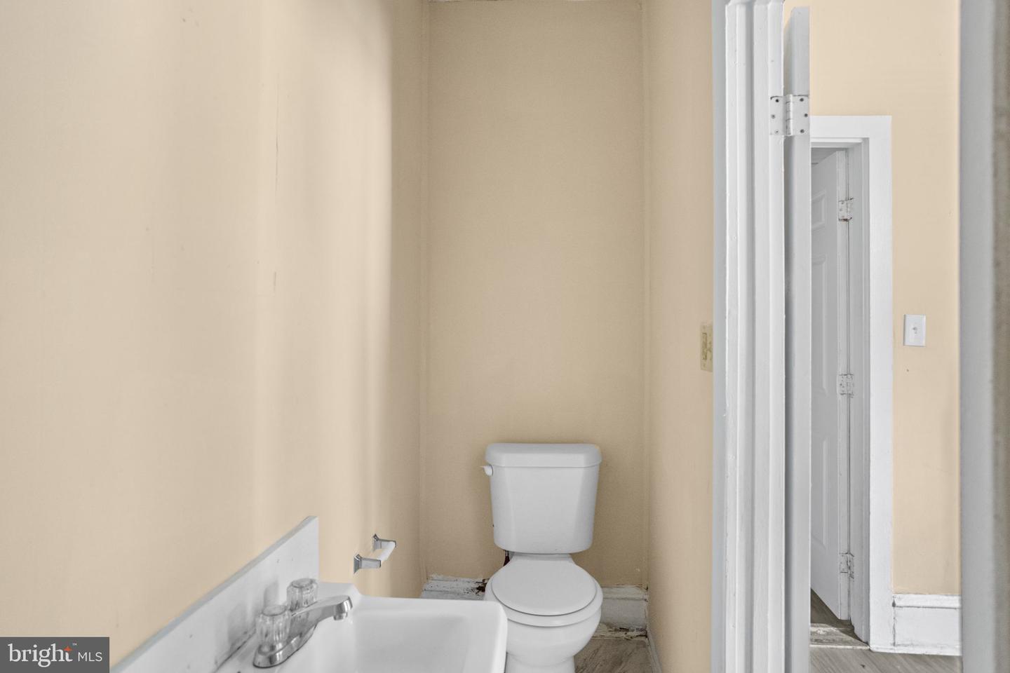 3140 N Broad St Property Photo 11