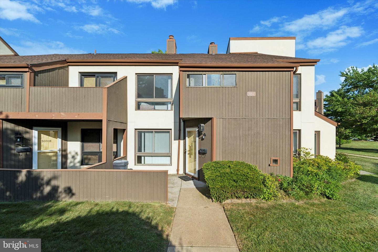 5010 N. Convent Ln. N Convent. #f Property Photo 1