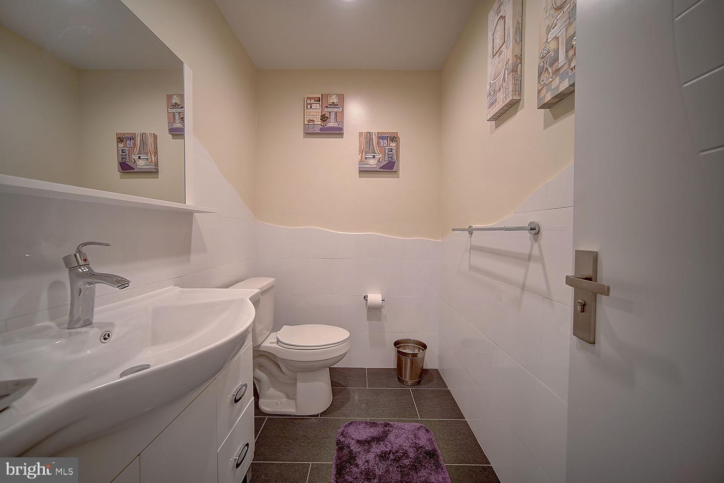 800 N 48th St #38 Property Photo 12