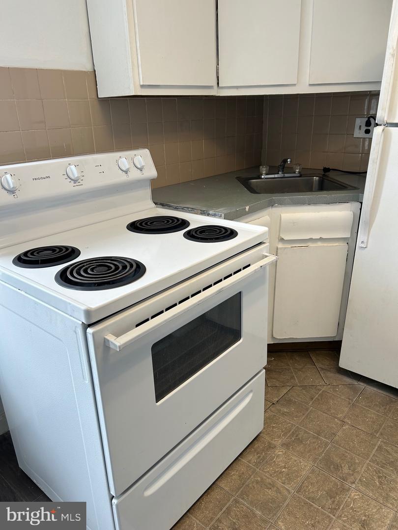 6642 Marsden St #f-2 2nd Property Photo 16