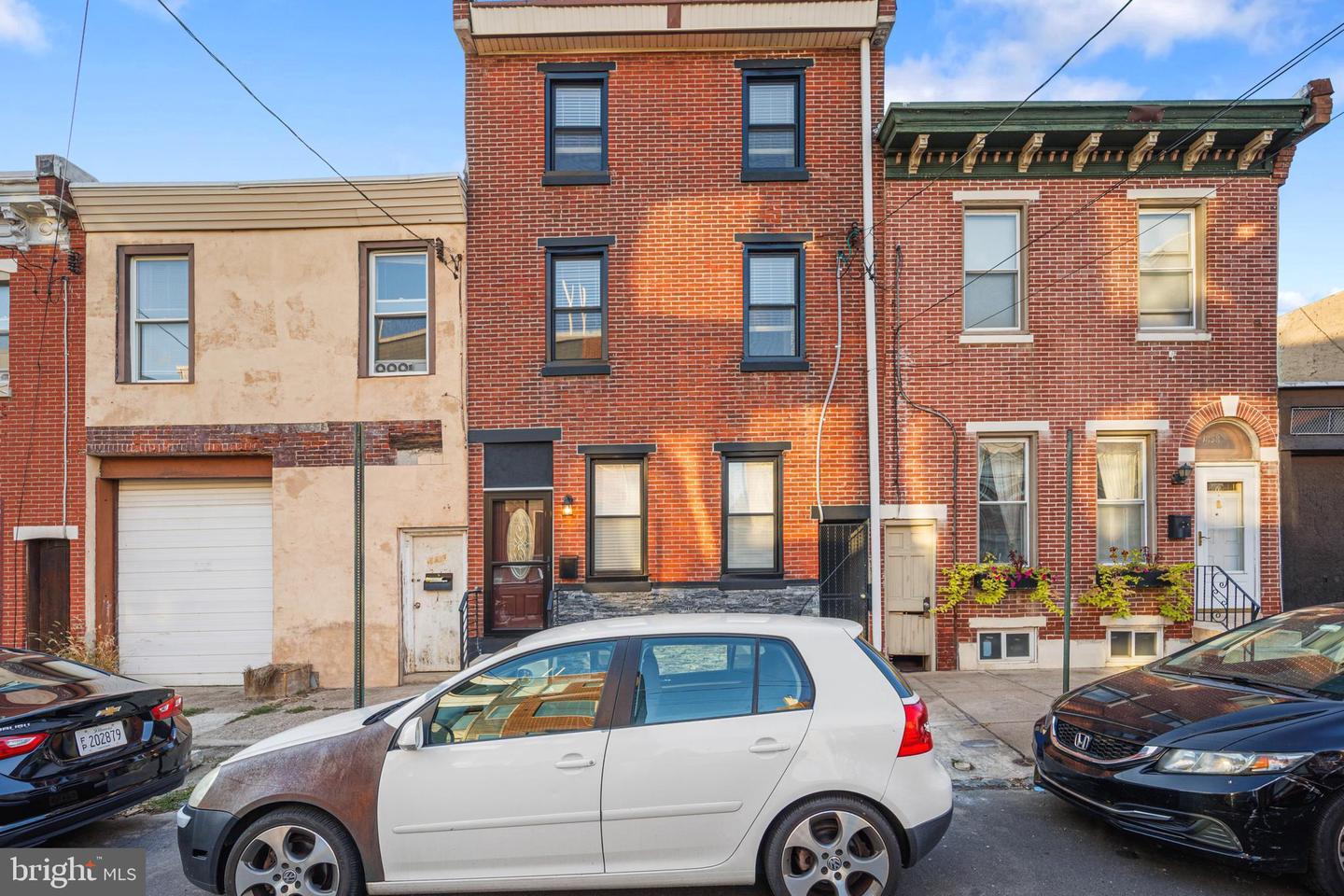 1856 Sepviva St Property Photo 5