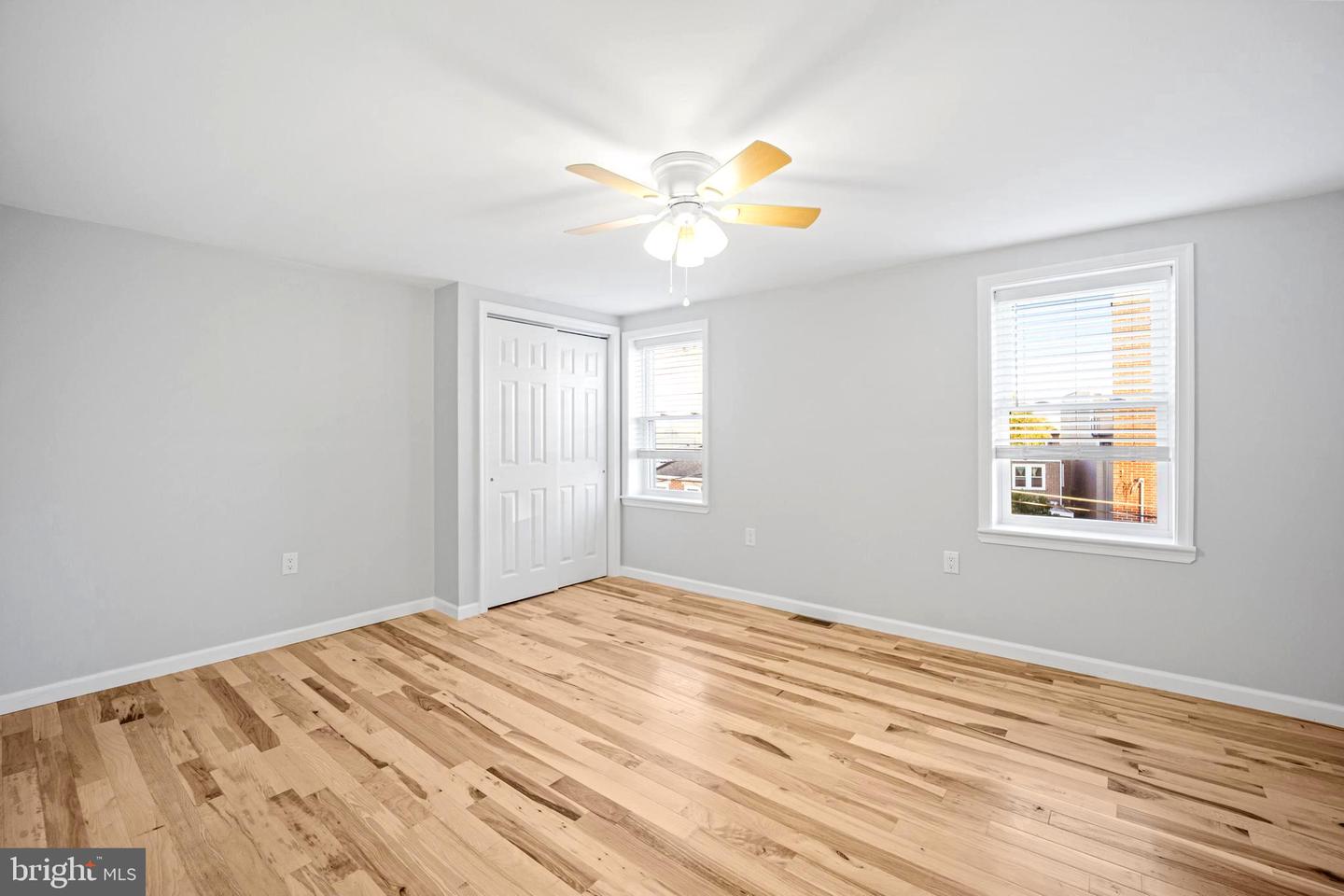 1856 Sepviva St Property Photo 33