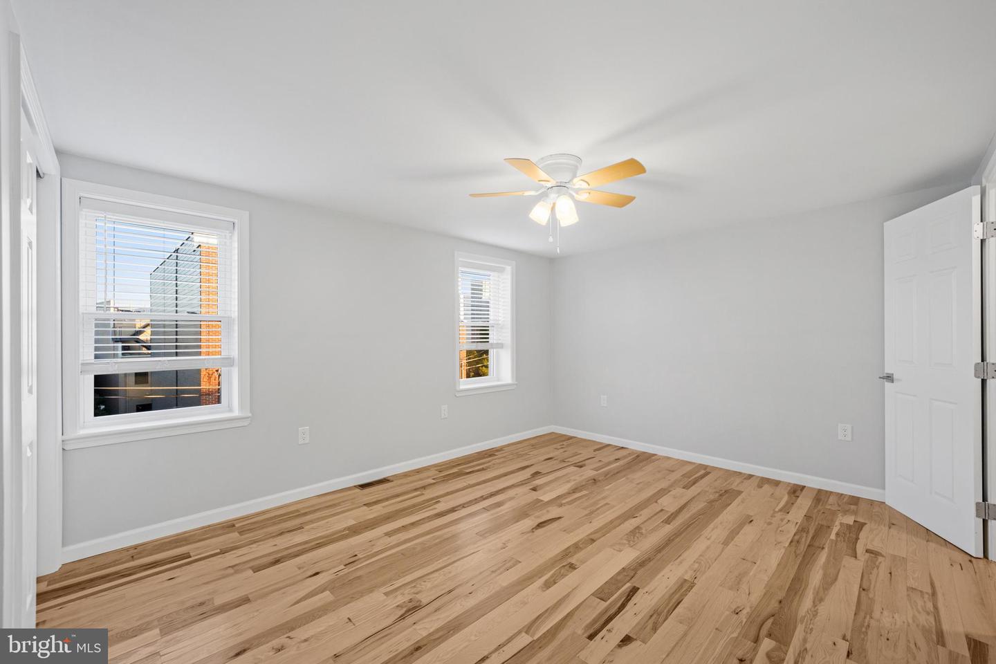1856 Sepviva St Property Photo 44