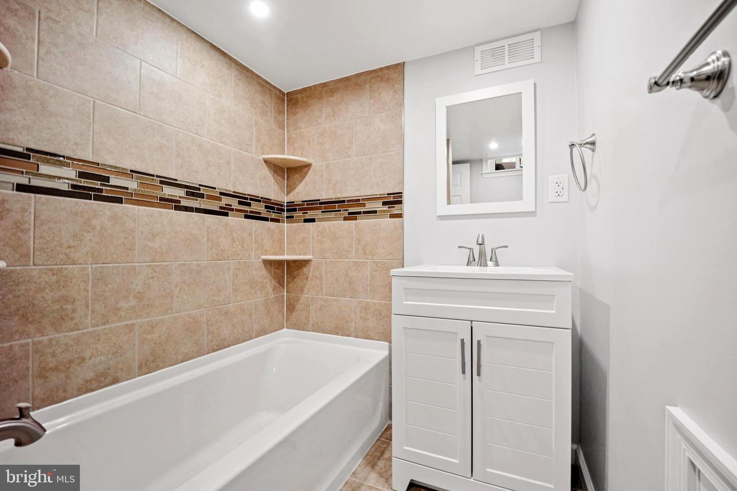 1856 Sepviva St Property Photo 49