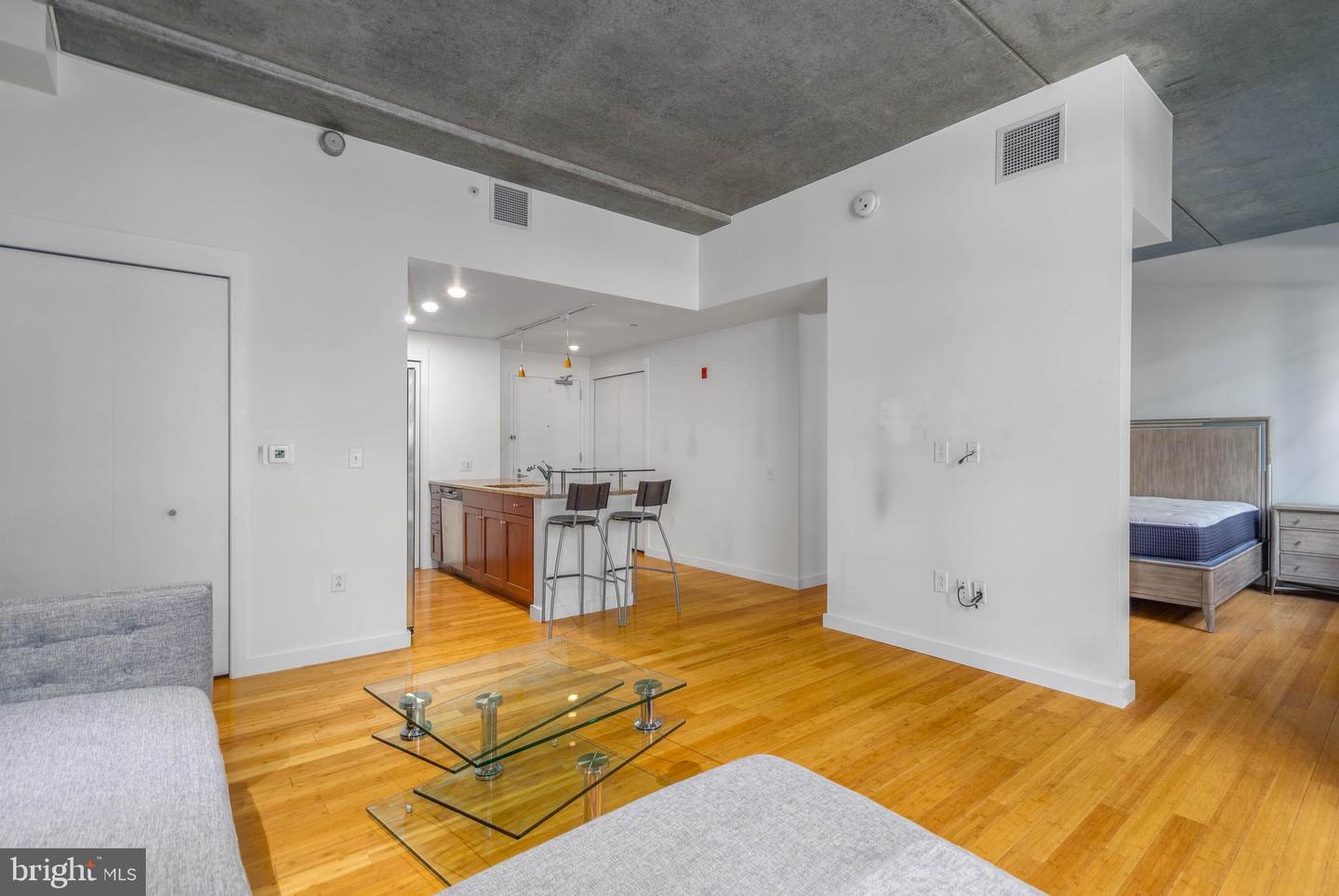 319 Vine St #108 Property Photo 7