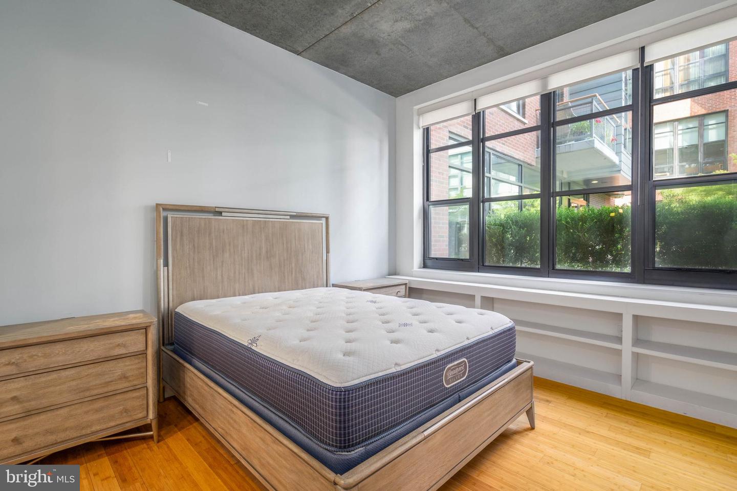 319 Vine St #108 Property Photo 15