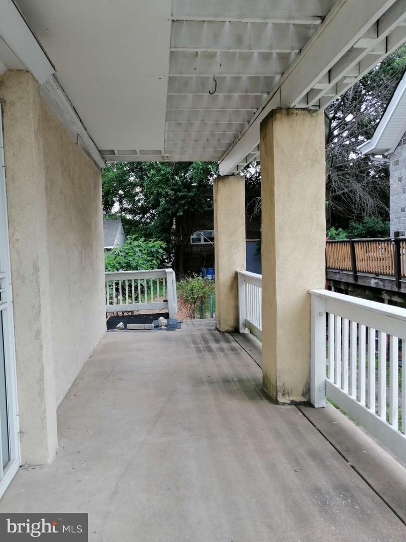 8005 Large St Property Photo 26