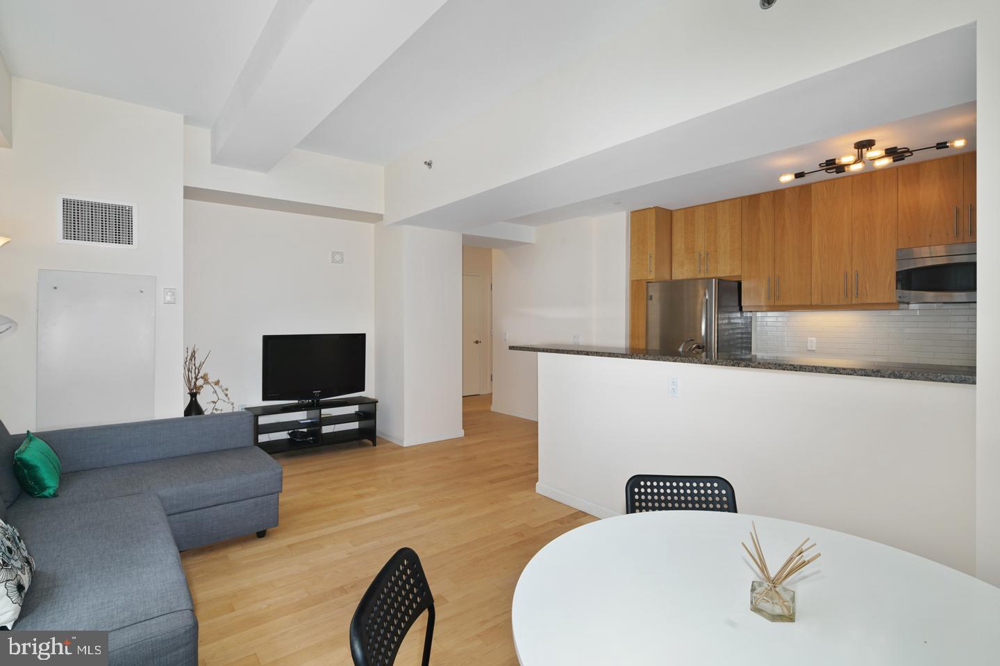 1425 Locust St #3a Property Photo
