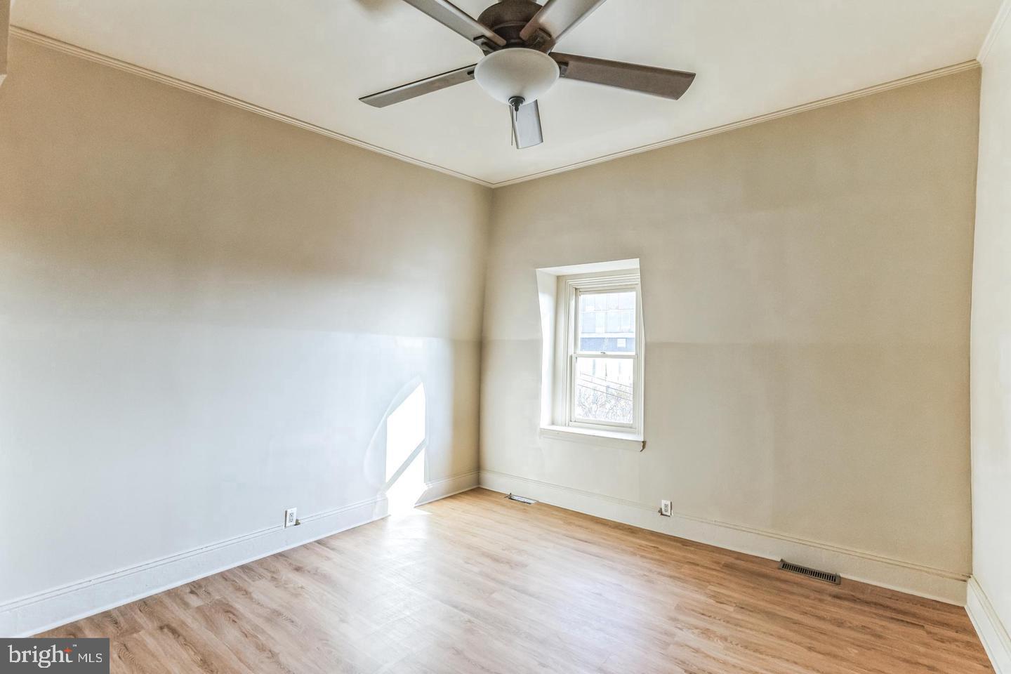 1542 N 15th St Property Photo 5