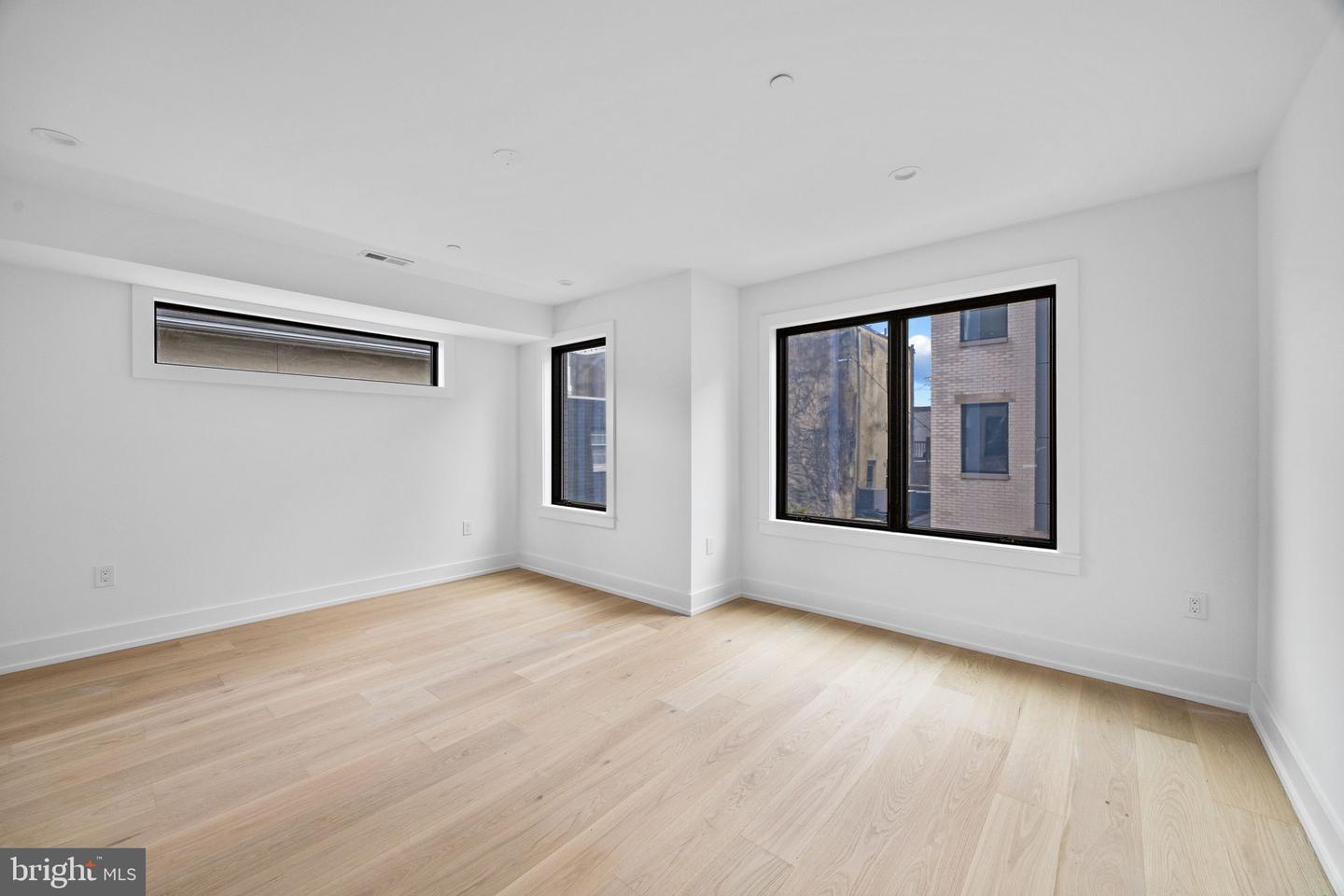 706 Latona St #f Property Photo 19