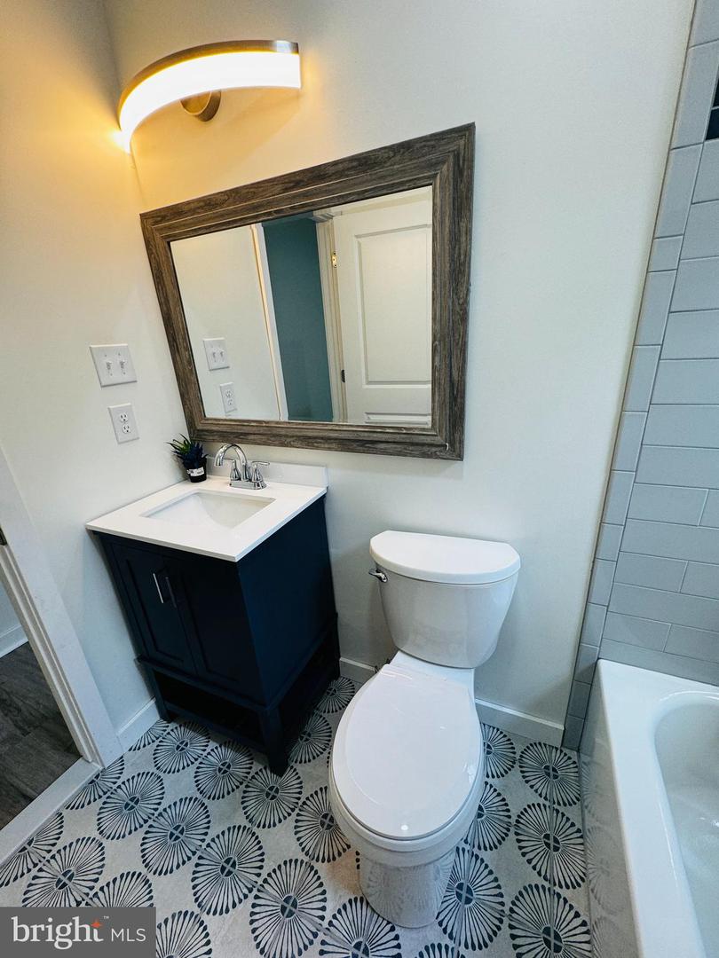 5823 Pemberton St #2 Property Photo 9