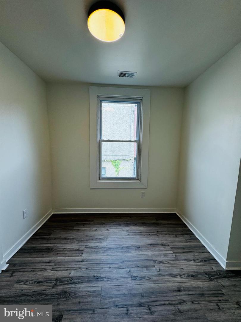5823 Pemberton St #2 Property Photo 10