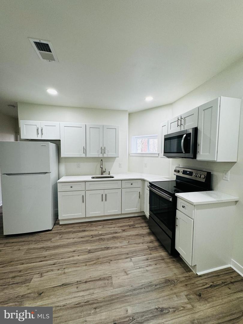 5823 Pemberton St #2 Property Photo 14
