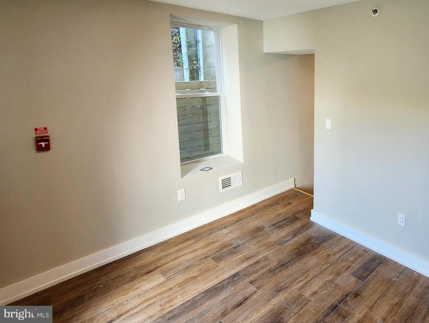 2825 W Girard Ave #commercial Property Photo 8