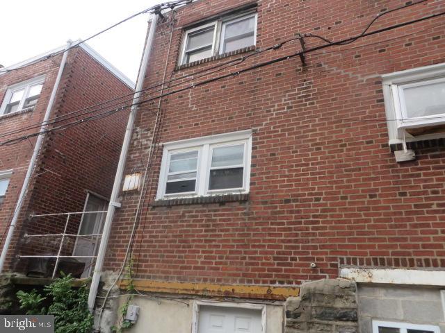7729 Temple Rd Property Photo 10