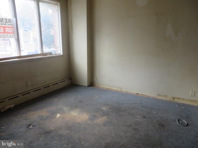 1310 S 6th St Property Photo 2