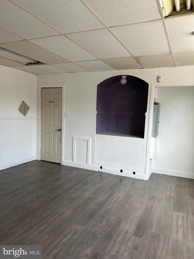 6642 Marsden St Property Photo 18