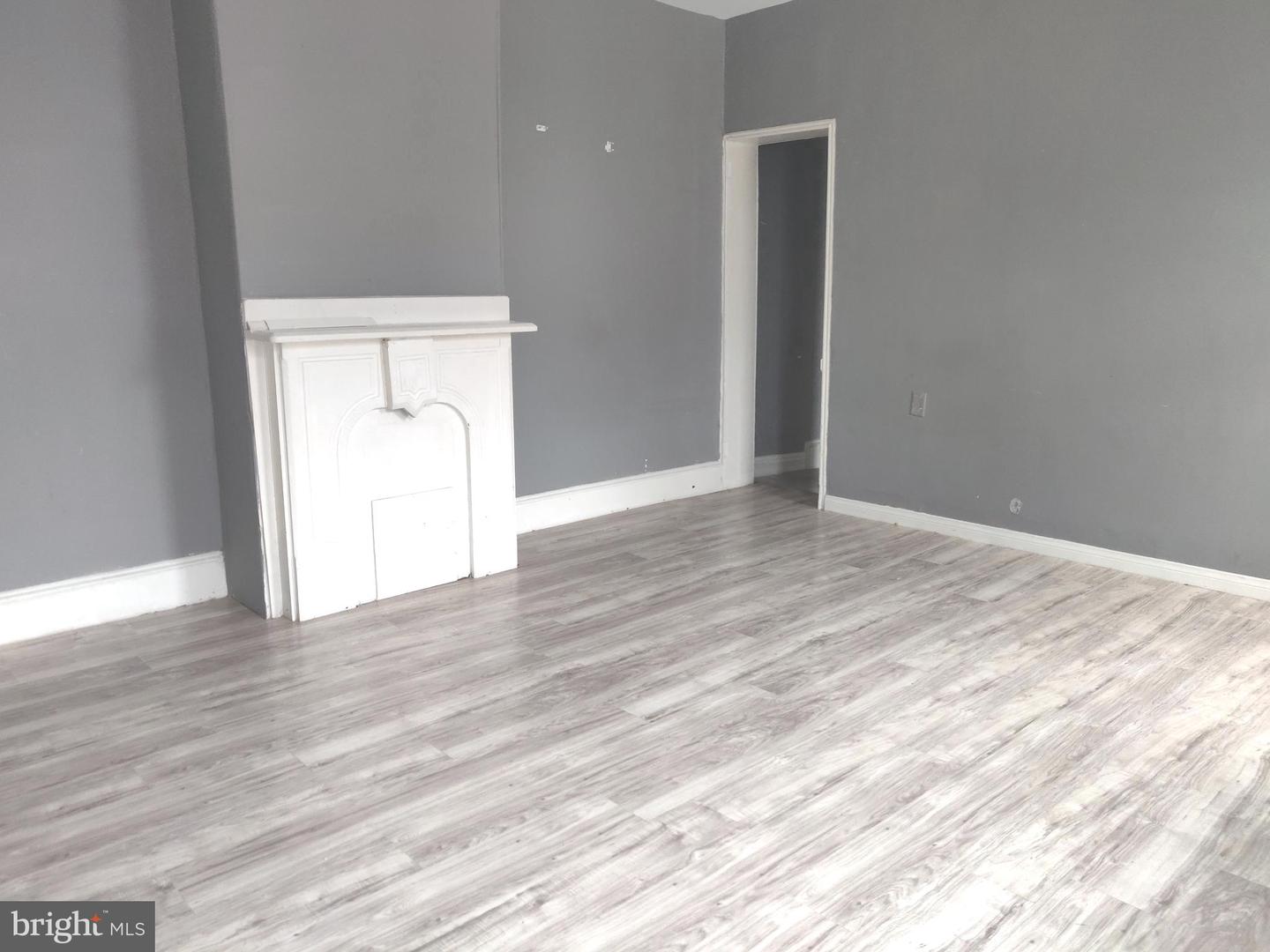 644 W Venango St #2r Property Photo 2