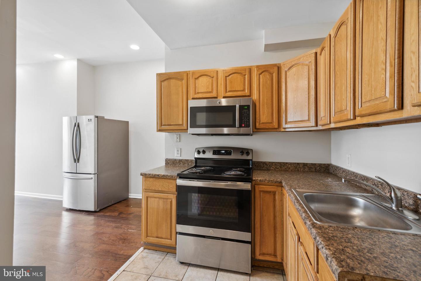 1621 W Montgomery Ave Property Photo 3