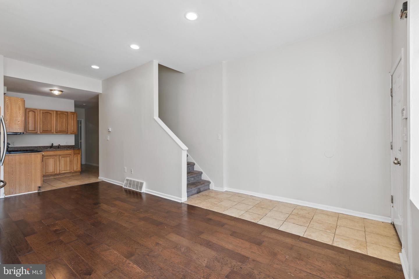 1621 W Montgomery Ave Property Photo 6