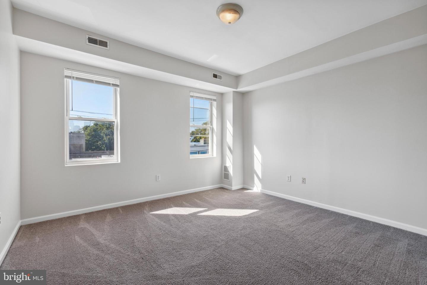 1621 W Montgomery Ave Property Photo 12