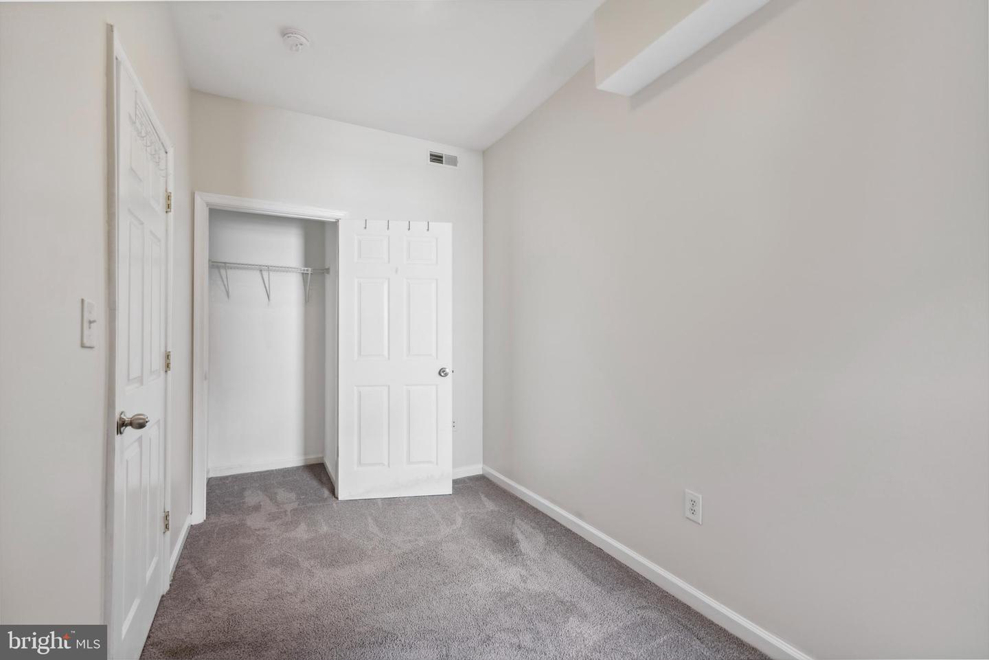 1621 W Montgomery Ave Property Photo 17