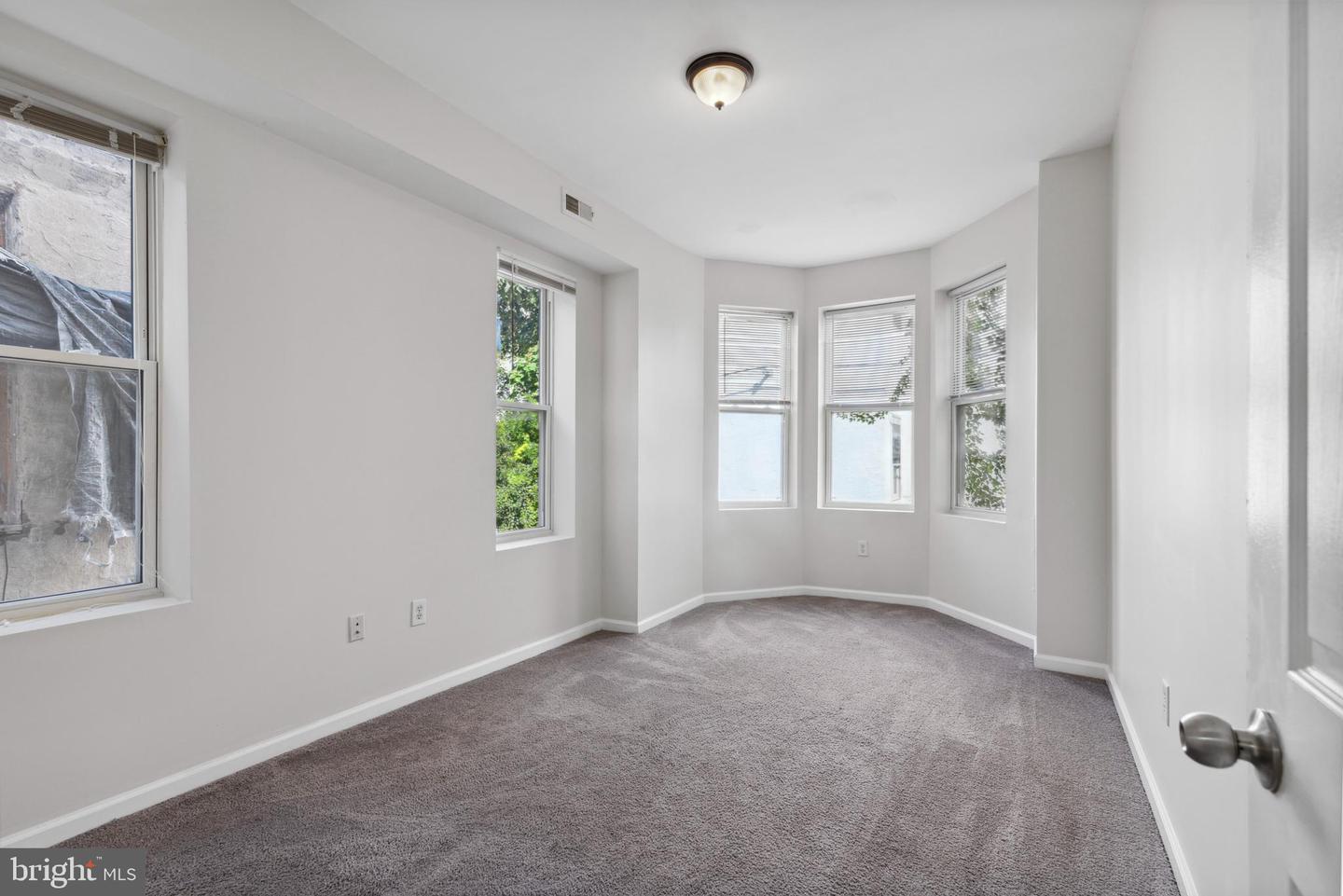 1621 W Montgomery Ave Property Photo 18