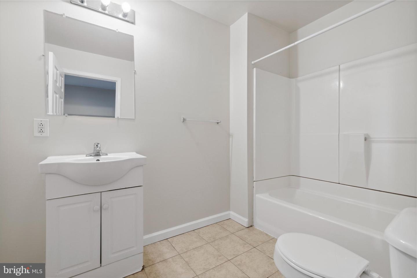 1621 W Montgomery Ave Property Photo 22
