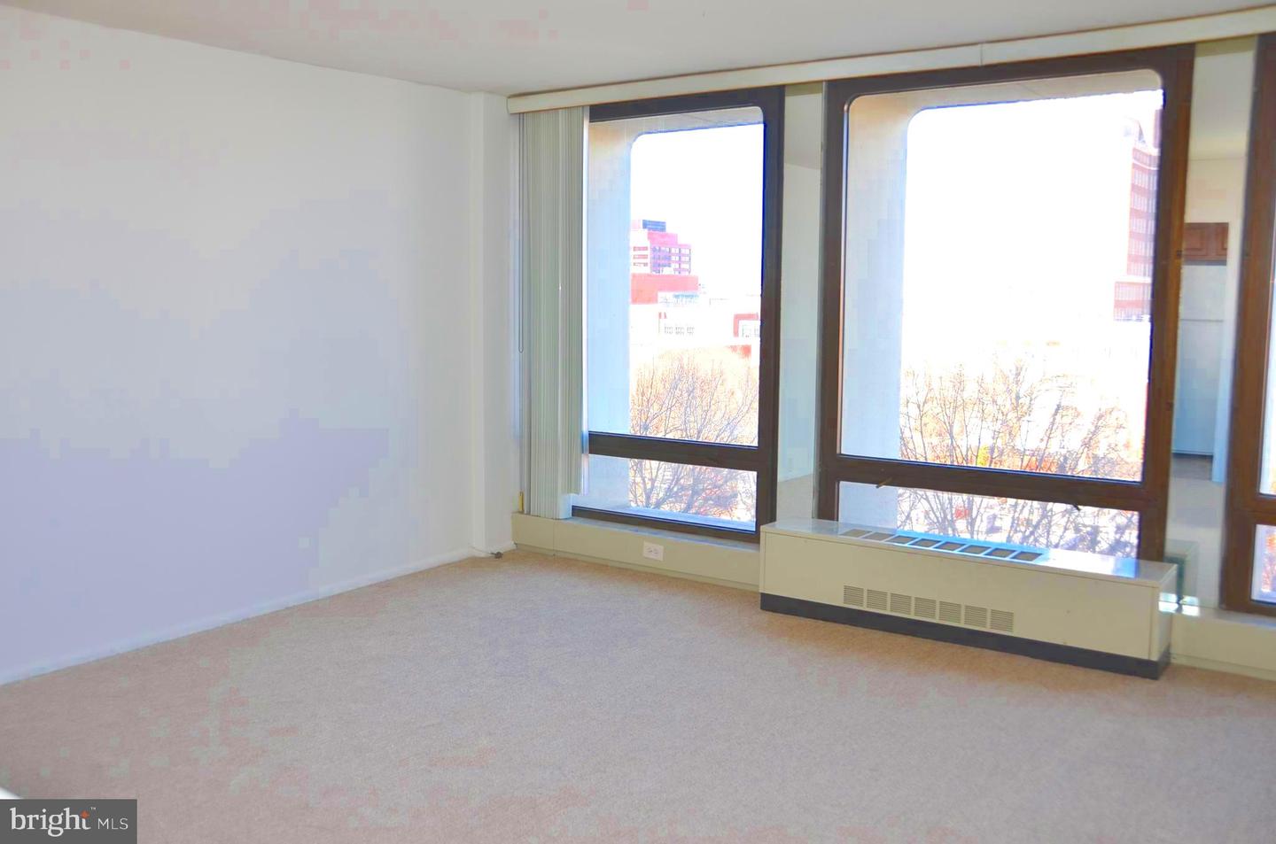 200 Locust St #6cn Property Photo 5