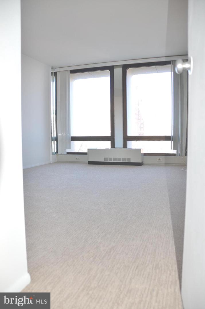200 Locust St #6cn Property Photo 6