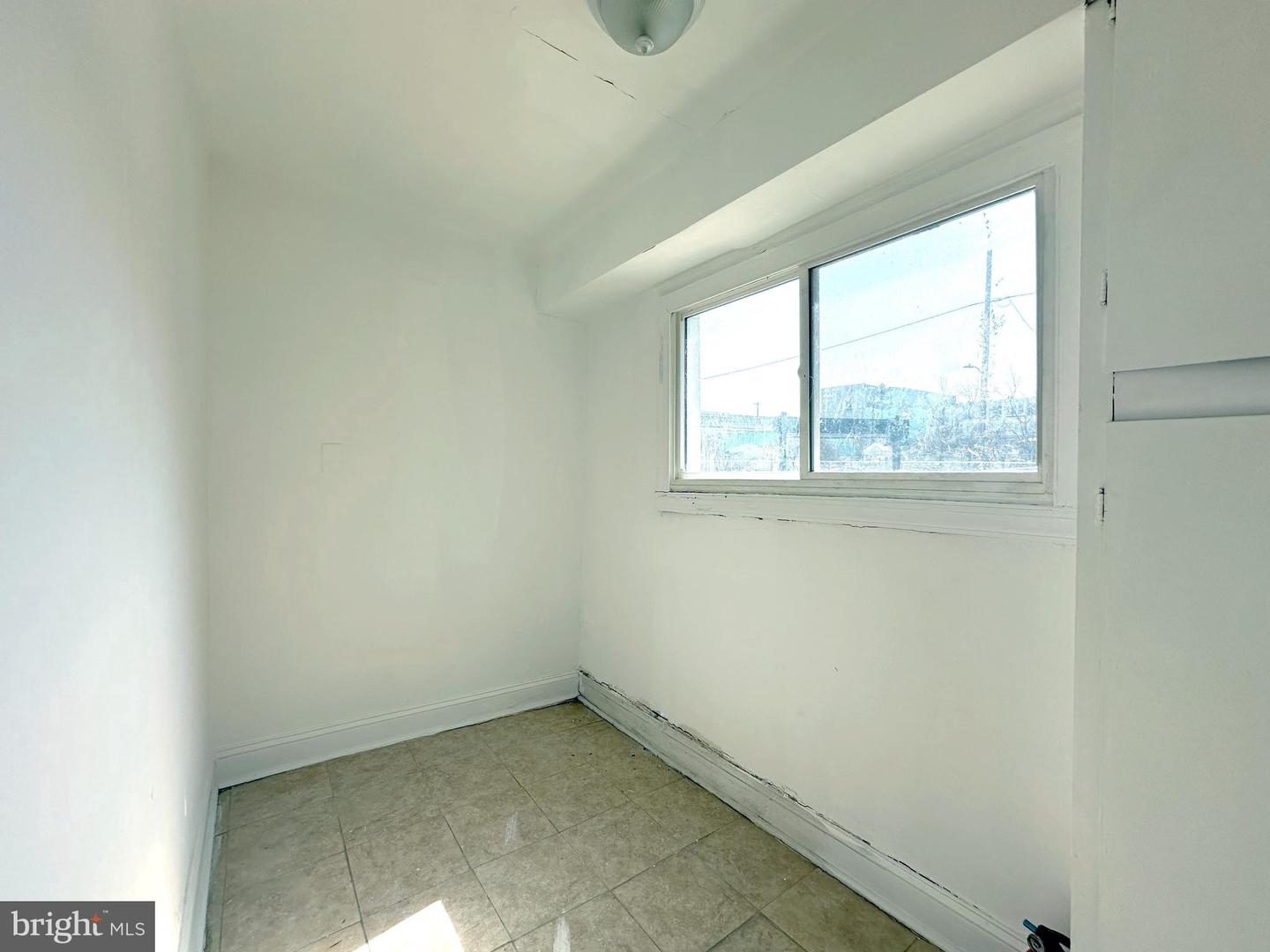 4850 Brown St Property Photo 14
