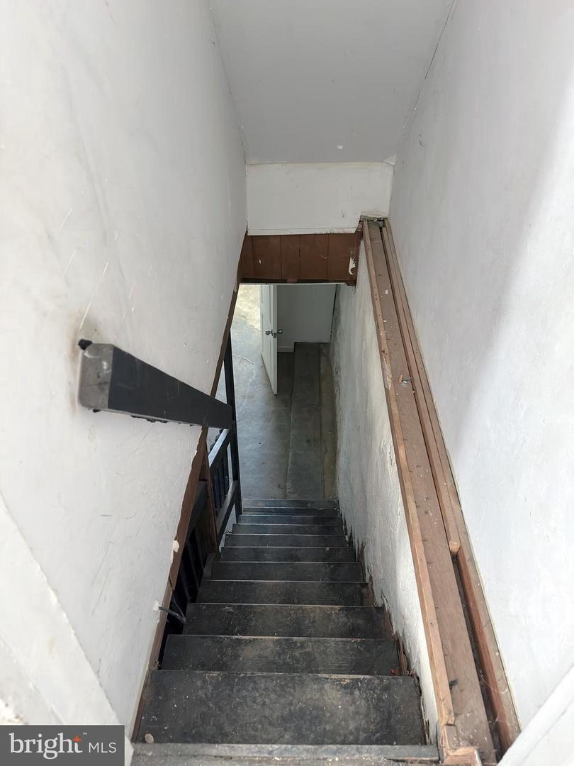 4850 Brown St Property Photo 16