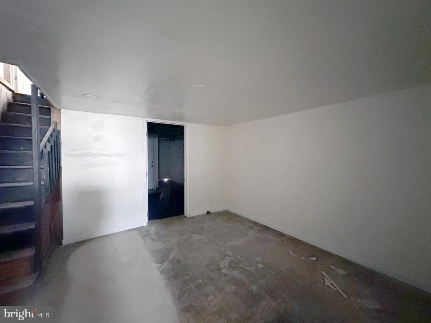 4850 Brown St Property Photo 17