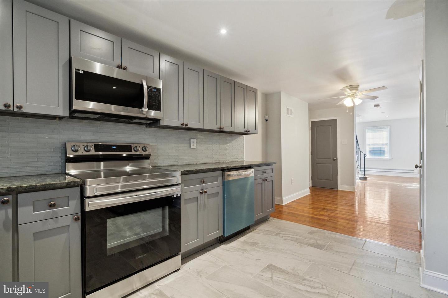 3839 MELON ST Property Photo 1