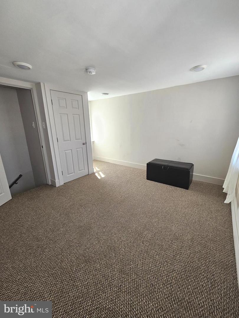 2665 Webb St Property Photo 9