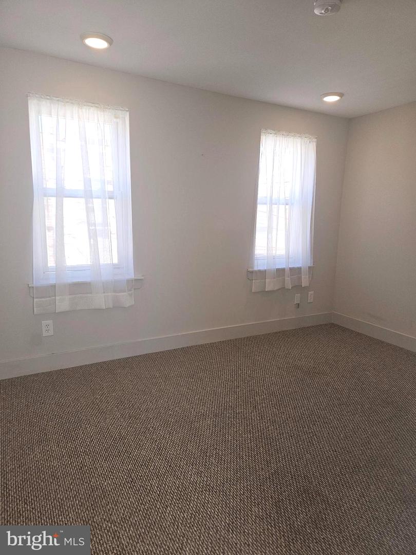 2665 Webb St Property Photo 12