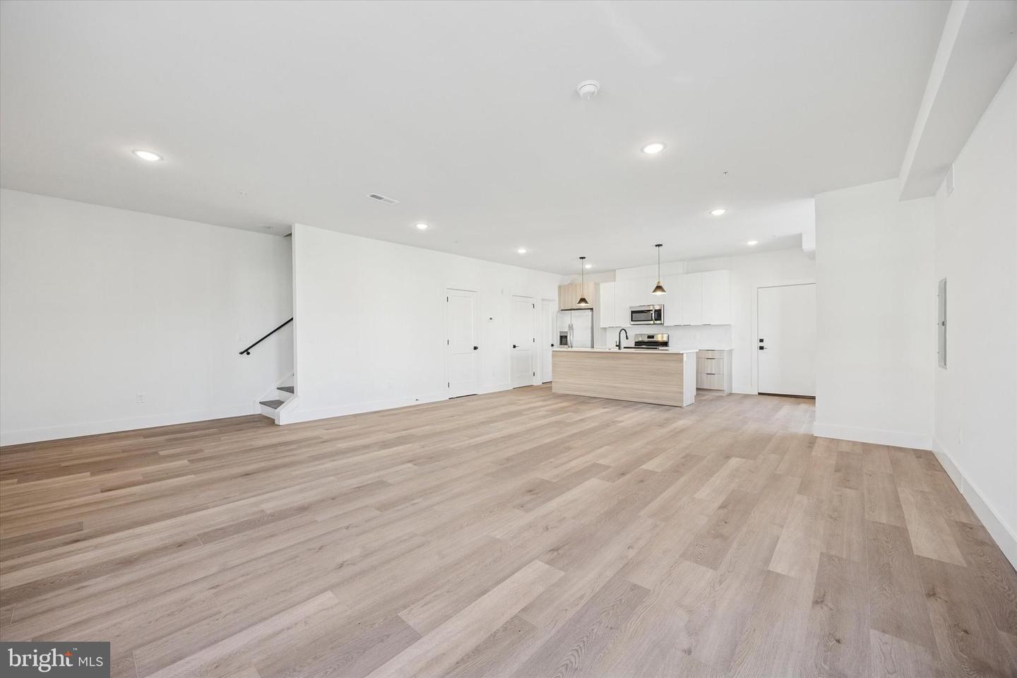 100 E Herman St #2 Property Photo 2