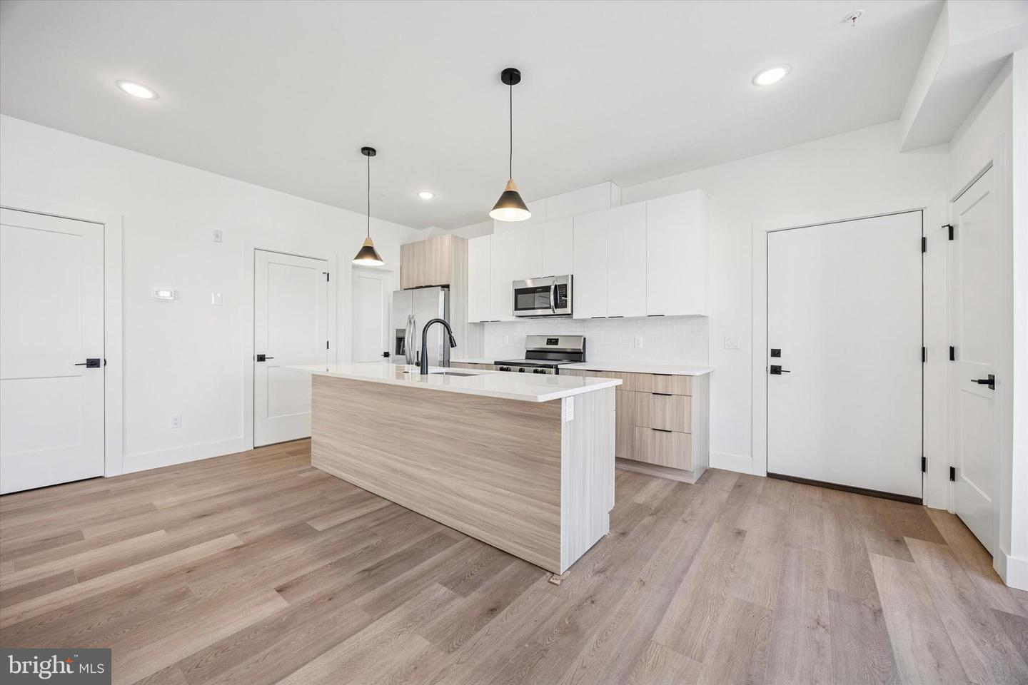 100 E Herman St #2 Property Photo 7