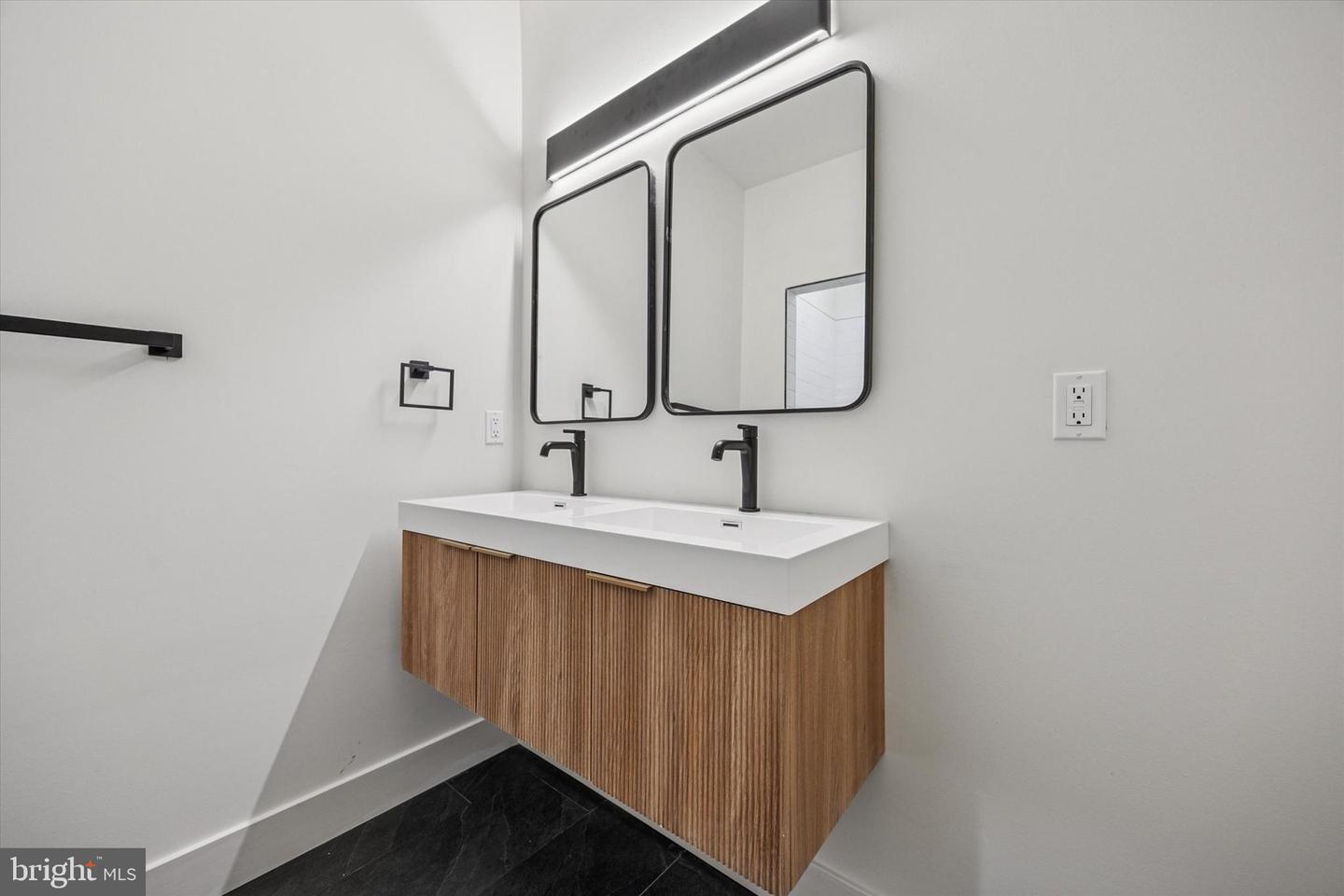 100 E Herman St #2 Property Photo 12