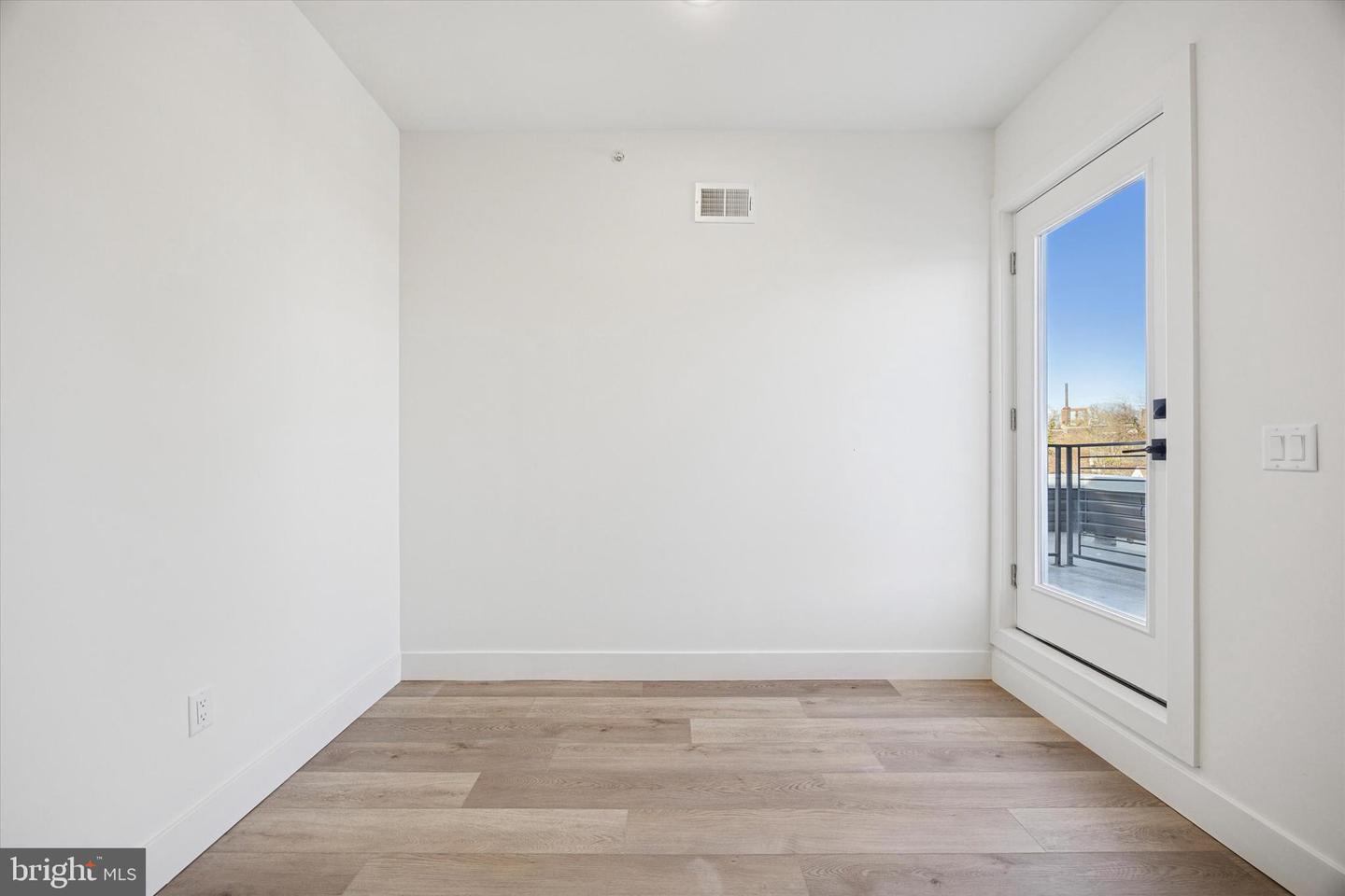 100 E Herman St #2 Property Photo 21