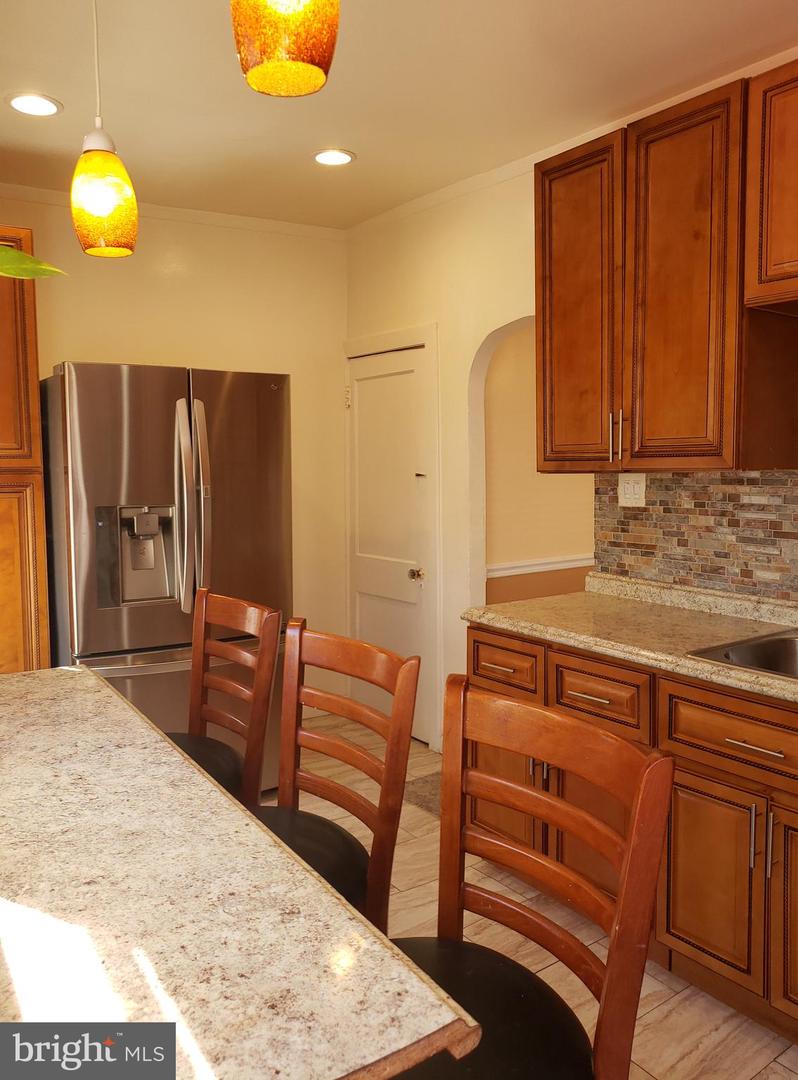 6831 Oakley St #0 Property Photo 14