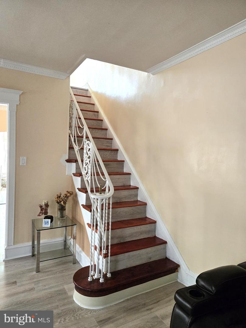 6831 Oakley St Property Photo 17