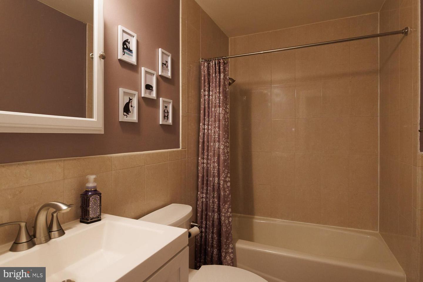 250 S 13th St #5d Property Photo 14