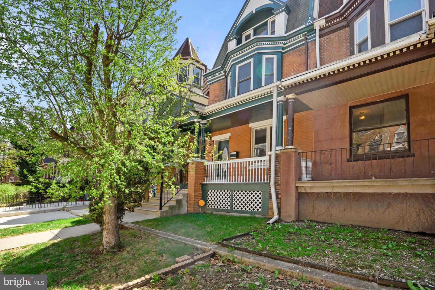 4830 Cedar Ave Property Photo 3