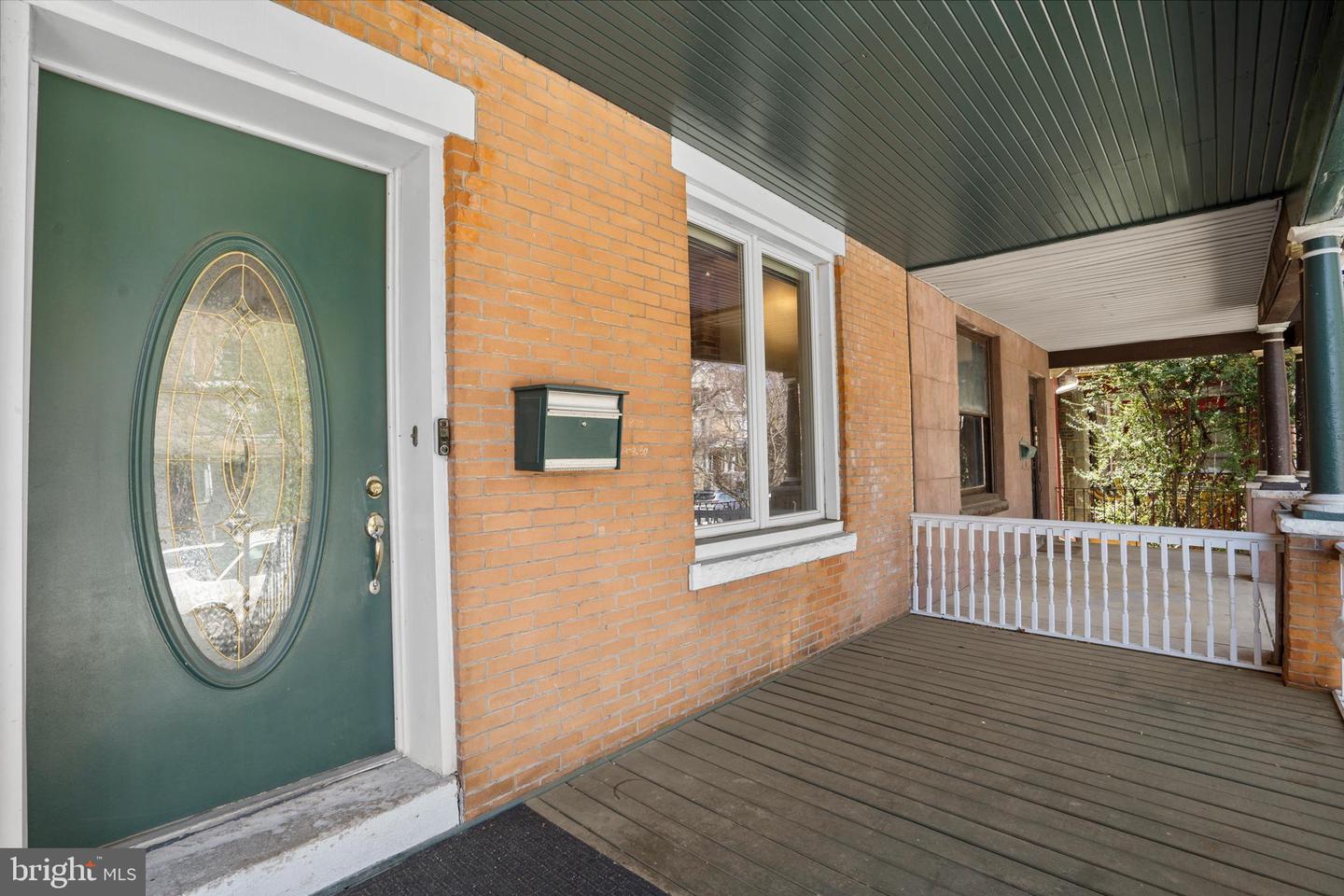 4830 Cedar Ave Property Photo 4